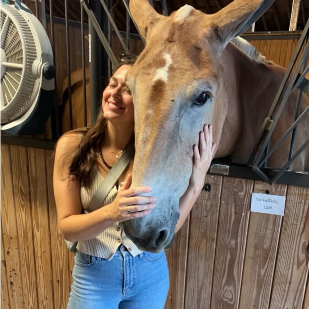 Meet your Posher, Clare